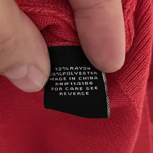 Verve Ami Womens Size 1X Fuschia Pink Red Long Sleeve Asymmetrical Sweater