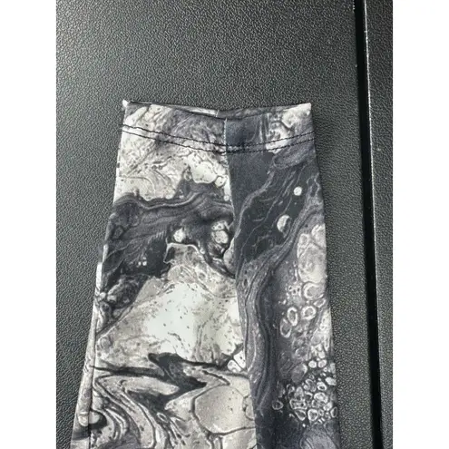 Zone Pro Woman’s leggings Size Medium