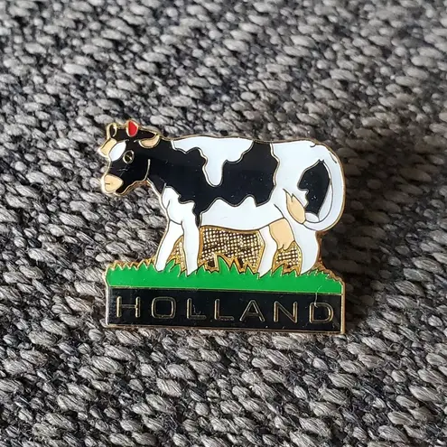 Black & White Vintage Black White Enamel Dairy Cow Lapel Hat Tie Pin Holland Brooch 1" Pinback