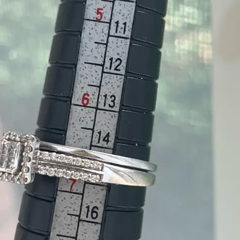 10kt Gold Engagement/Wedding Ring Set