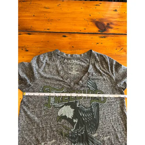 Lyric Free Bird t shirt womens size XL grey graphic music band tour Gray