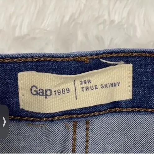 Gap  True Skinny Blue Jeans (Size 29R)