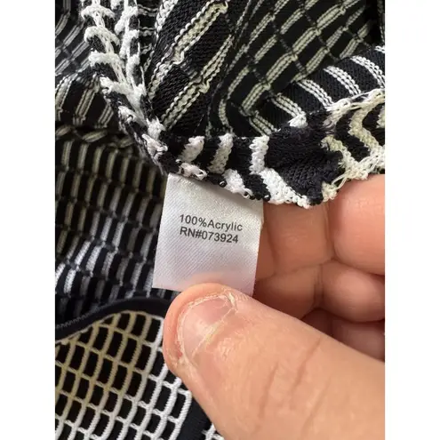 Ming Wang Women Size PL Petite Large Open Front Lightweight Acrylic Professional