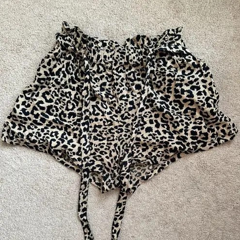 Hollister  Cheetah Print High Rise Flowy Shorts with Belt and Tie