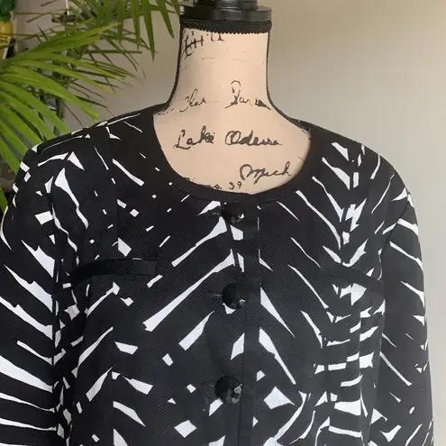 East 5th Black and White Blazer