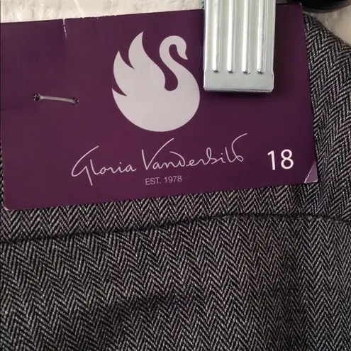 Gloria Vanderbilt Ladies' NWT Slacks (18)