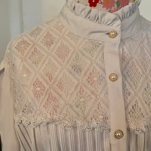 SansoiSan Lace Retro Collared Button