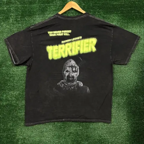 Bloody Disgusting x Terrifier Art the Clown Mineral Wash T-Shirt Extra Large