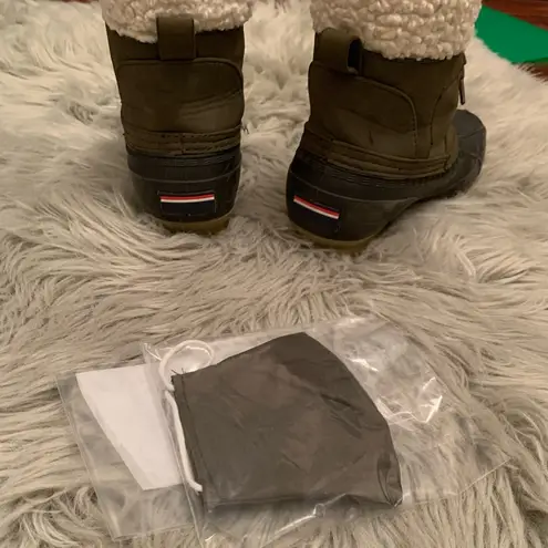 Tommy Hilfiger Shoes - Image 3