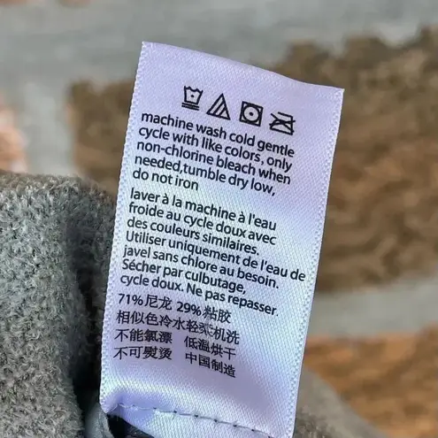 Barefoot Dreams Weekend Poncho In Wave xxs