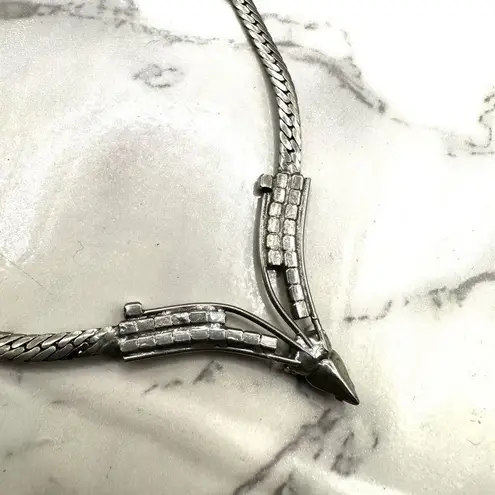 Vintage V shaped silver tone rhinestone necklace