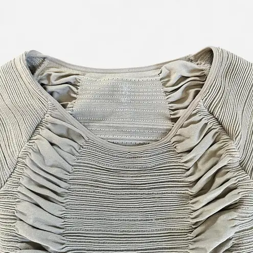 Aura Small sm Gray pleated bodycon mini short sleeve party dress