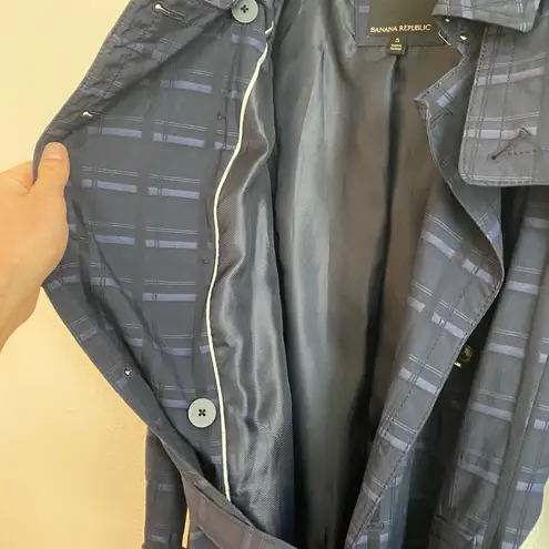 Banana Republic  Women's Mid Length Madra Plaid Trench Coat - Small