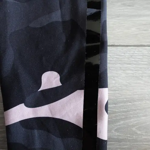 Ultracor Camo Collegiate Leggings Black Pink
