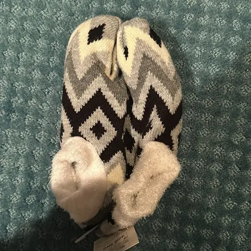 A New Day Slipper socks with grips one size NWT