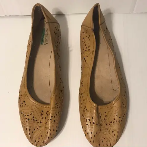 Baretraps Memory Foam Mariah flat shoe women size 10 M