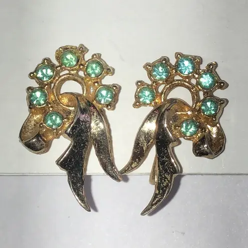 Elegant Vintage Gold Tone and Blue CZ Floral Screw Back Earrings