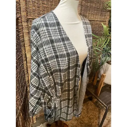 Riah Fashion Gray Plaid Open Cardigan With Pockets S