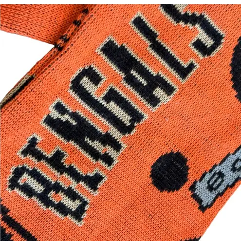 NFL FOREVER COLLECTIBLE  Cincinnati Bengals knit scarf