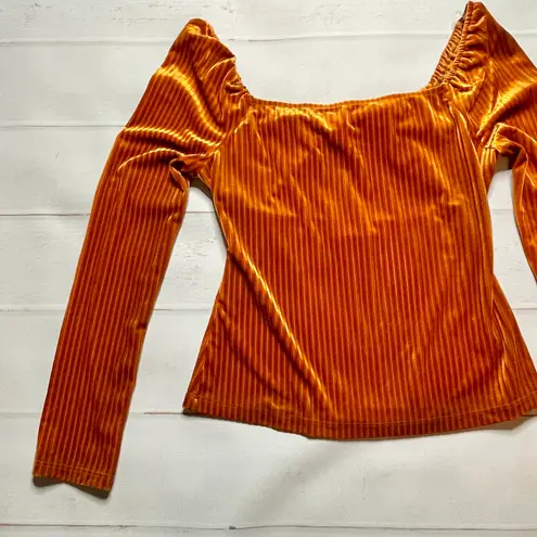 All in Favor NWT - - Women’s Burnt Orange Blouse - Size Large.