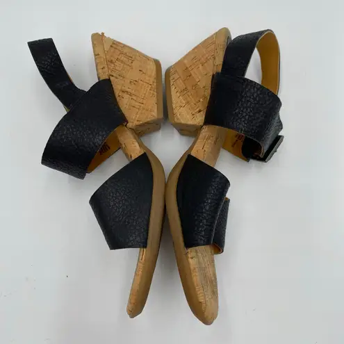 Kork-Ease Korks By Women Black Pebble Leather Chucky Cork Heel Sandals Size 8