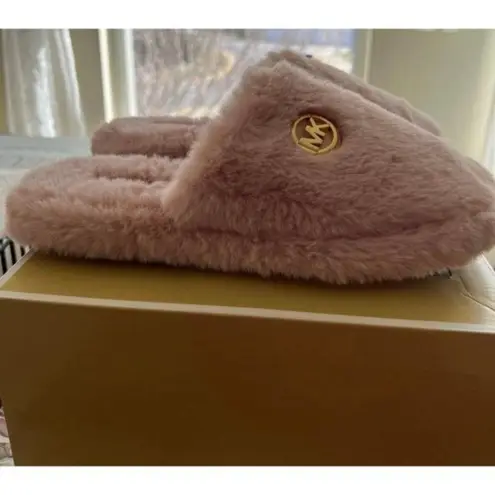 Michael Kors  Blossom Alexis Closed Toe Sherpa Slides
