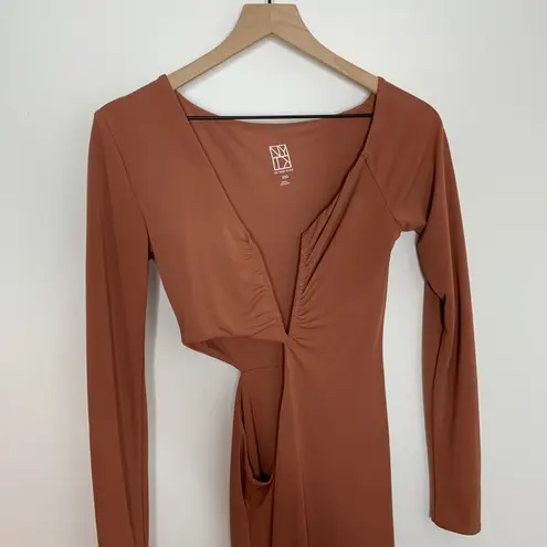 Not Yours To Keep River Midi Dress Rosewood Womens Size XXS Revolve Orange