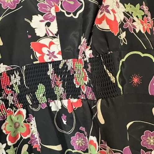 Ann Taylor LOFT Black Floral V