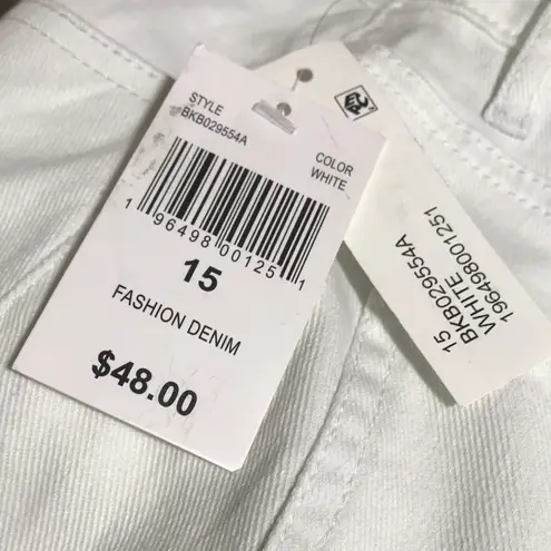 Tinseltown Hi Rise Mom Jean Asymmetrical Waist Raw Hem White Sz Jr 15/32 NWT