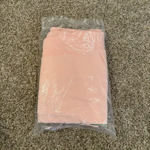 NWT Pacific&Co Cottontail Candy Company Crewneck | Size: Small Pink
