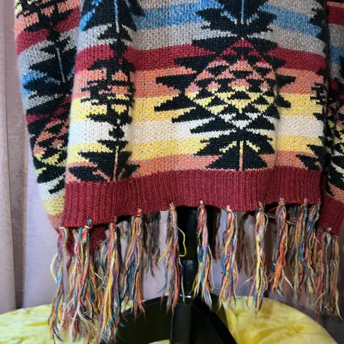 American Eagle  Size XS Hooded Navajo Sweater Poncho