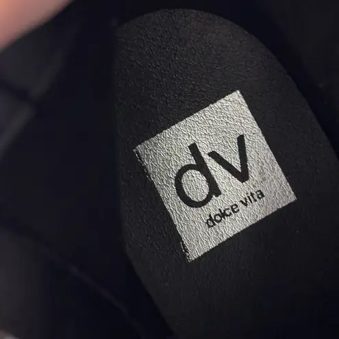 Dolce Vita Women's Black Collyns Short Bootie Suede Leather Stack Heel Size 7.5