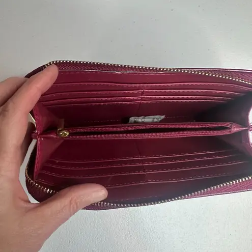 Ellen Tracy Croc-Embossed Zip-Around Wallet – Burgundy/Wine, Gold Hardware