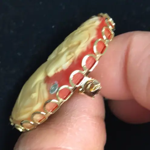 Vintage Golden Cameo Brooch Gold