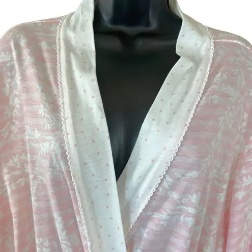 Carole Hochman Pastel Pink and White Floral Lightweight Robe with Pockets