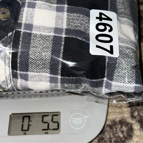 Tokyo Laundry Women’s Size M Black White Plaid Cotton Flannel Button Down Shirt Size M