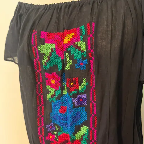 Black Off the Shoulder Floral Needlepoint Top Size M