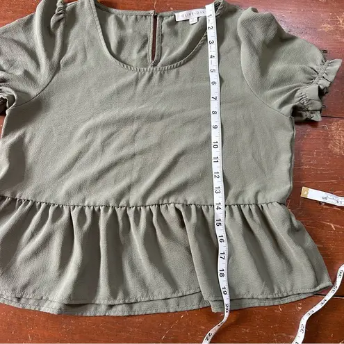 Olive & Oak Green Puff Sleeve Peplum Blouse