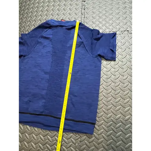 Nike NWT Women's  Tech Knit Top 728679 439 SIZE Medium Game Royal Blue Shirt‎