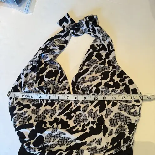Magicsuit By Miraclesuit Sz 12 Black & White Zooloo Yves Halter One