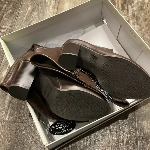 Style & Co  Elegant Brown Knee-High Women's Boots Size 7W Extra Wide Calf