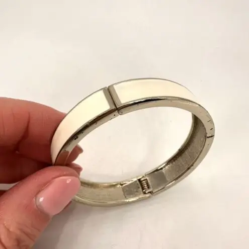 Tokyo Jane Off White Enamel Goldtone Bangle Bracelet Gold