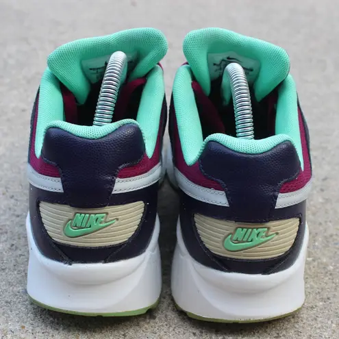 Nike  Women’s Air Max Coliseum Multicolor Racer Sneaker Sz 9