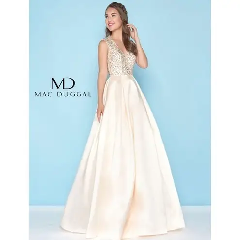 Mac Duggal Candlight Embellished Wedding Prom Gala Formal Classic Gown Size 10