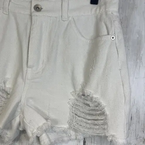 Chelsea and Violet  C & V shorts womens‎ size 28 white denim distressed festival