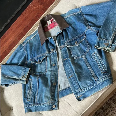 Marlboro RARE Vintage 90s Trucker Jean Jacket
