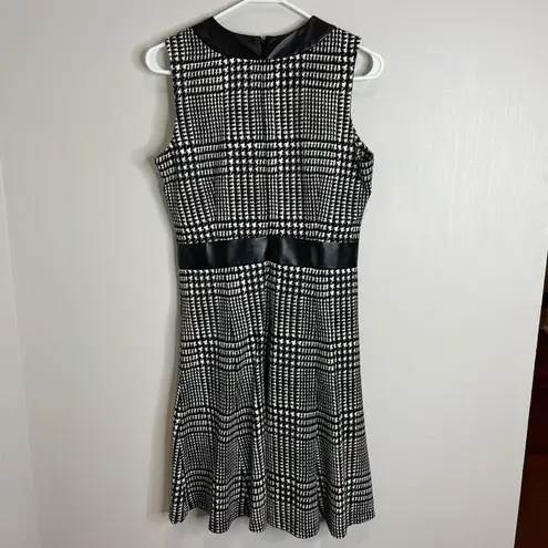 J. McLaughlin NWT Sleeveless Crew Black Cream Kent Houndstooth Dress Medium M