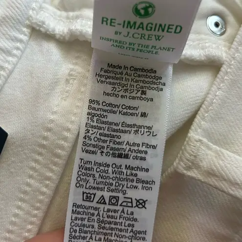 J.Crew Factory Essential Straight Jean in White All Day Stretch Size 28 Tall