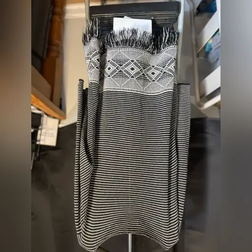 Ruby Rd. Women Large Blouse With Black and White Stripes Long Sleeve Round Neck