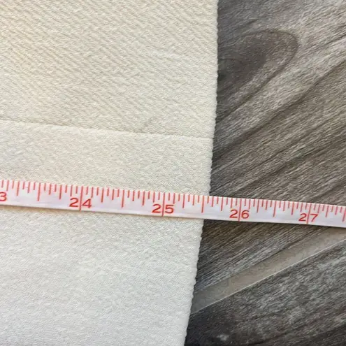 Kasper 8P Petite Cream 3 Button Silver Accent Work Office Blazer Jacket Seamed